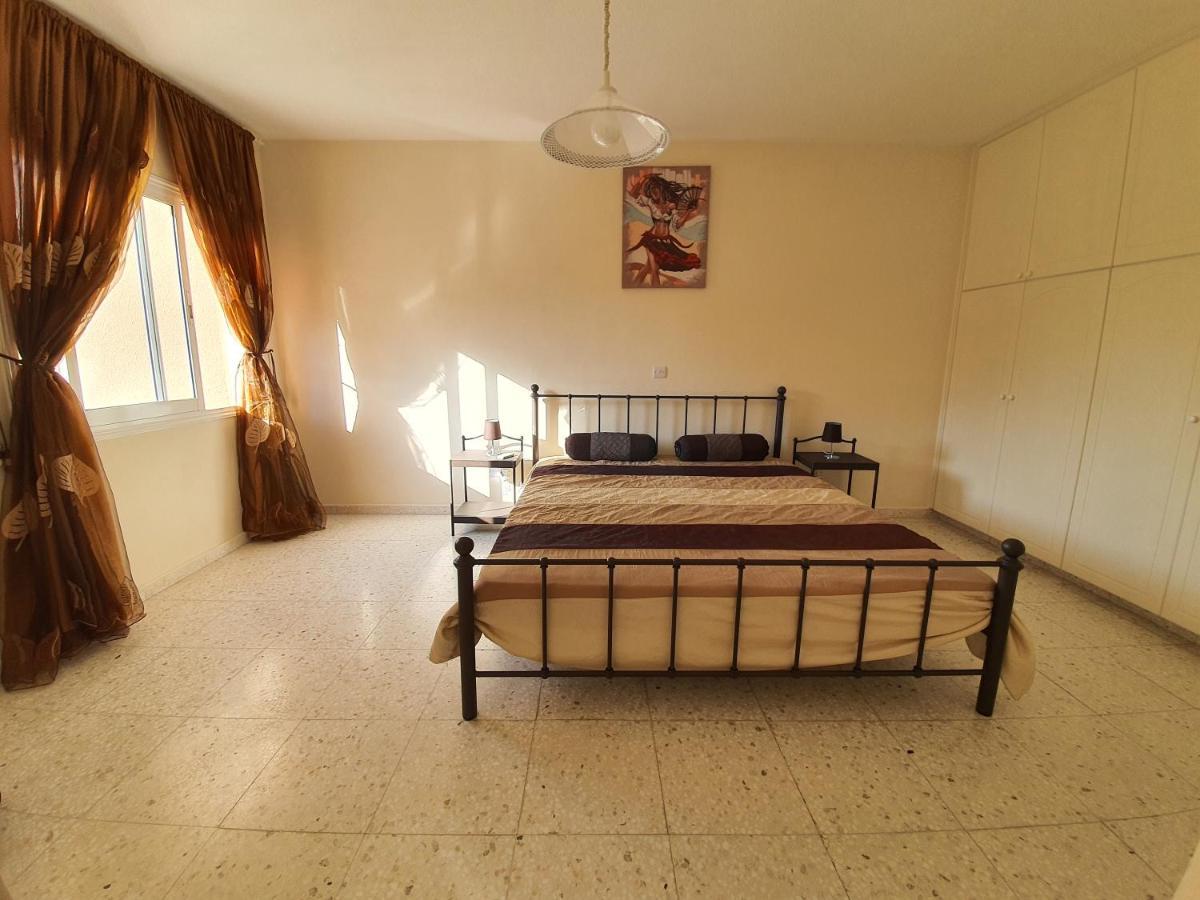 Kings Palace 304 Apartment Пафос Екстериор снимка